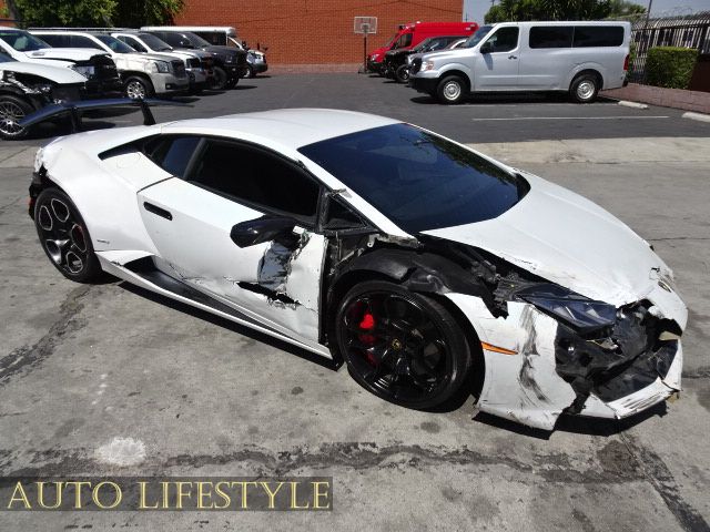 Salvage 2015 Lamborghini Huracan For Sale