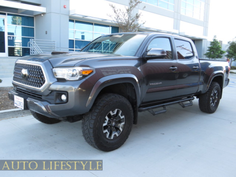 Picture of 2018 Toyota Tacoma
