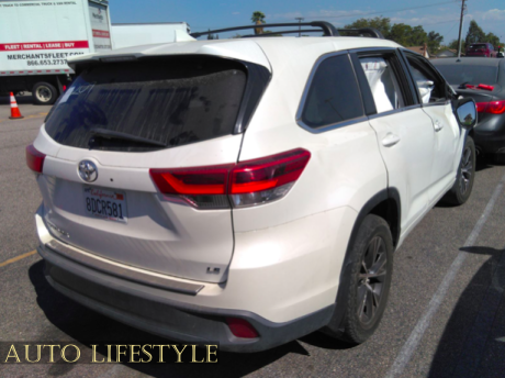 Picture of 2018 Toyota Highlander